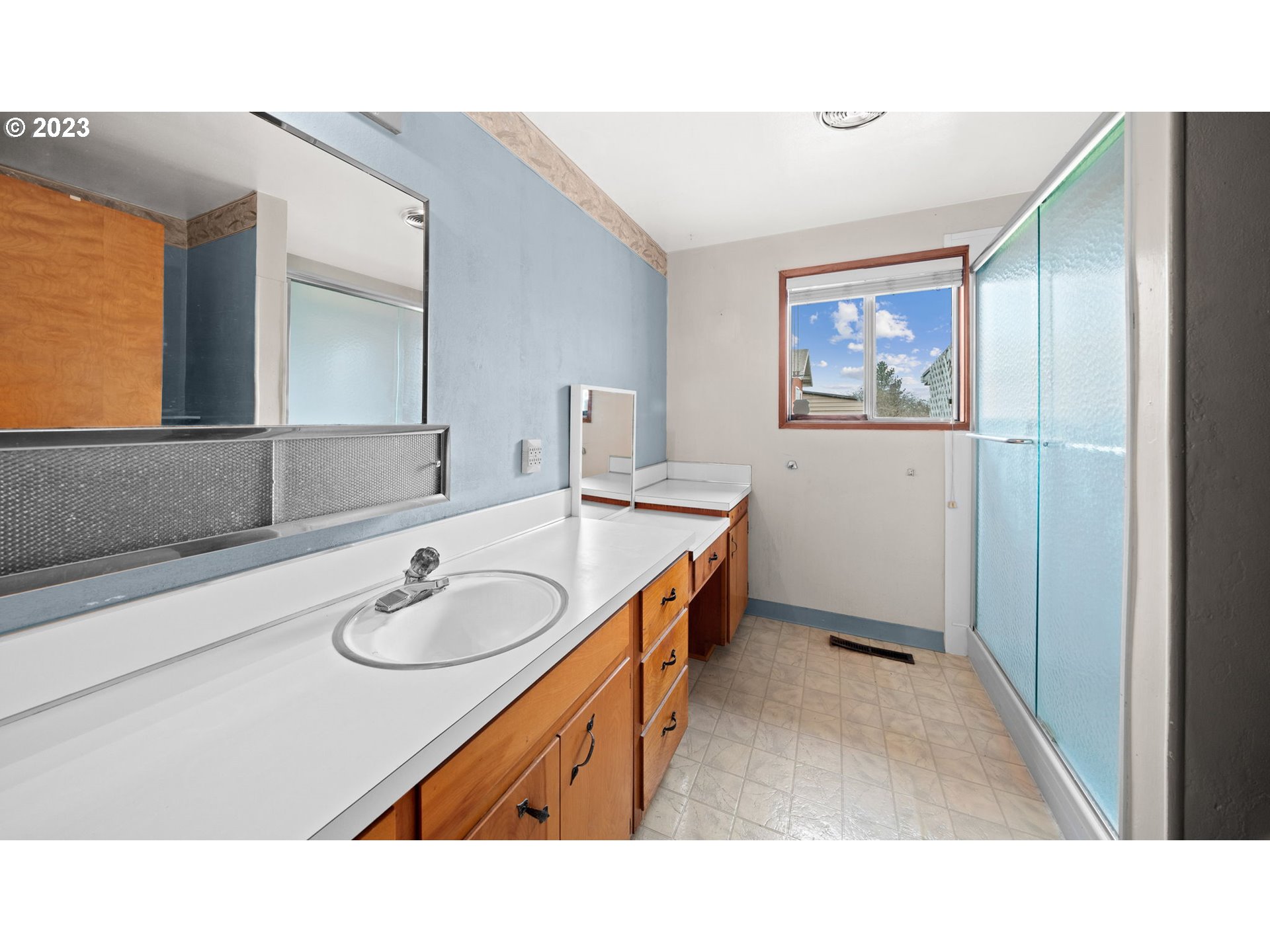 1127 Airport Road Lebanon, OR 97355 - Photo 8 of 12 Gallery Image 8