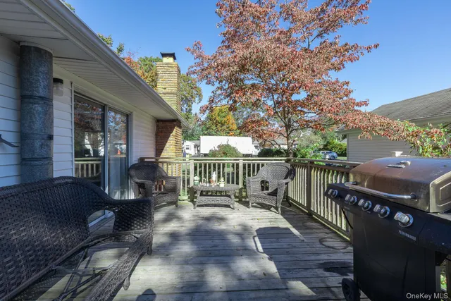 $539,000 | 12 Applegate Drive, Mastic, NY 11950