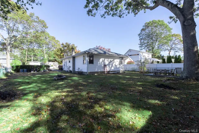 $539,000 | 12 Applegate Drive, Mastic, NY 11950