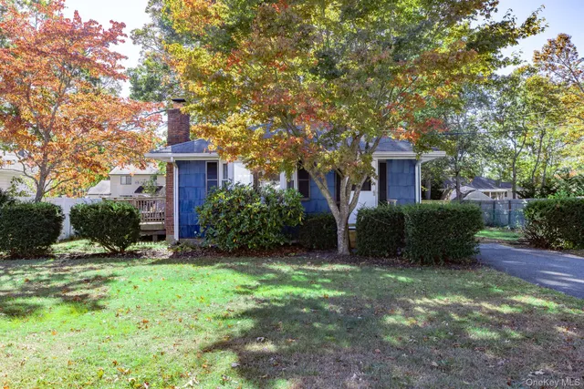 $539,000 | 12 Applegate Drive, Mastic, NY 11950