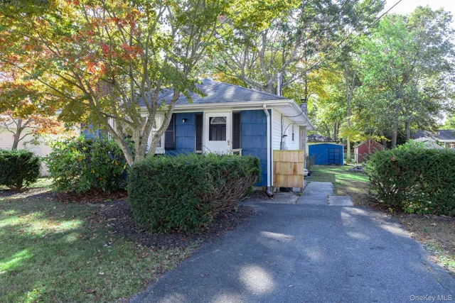 $539,000 | 12 Applegate Drive, Mastic, NY 11950