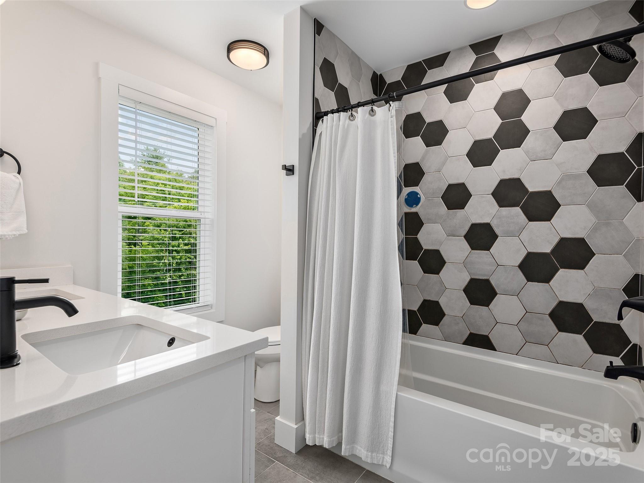 21 Busbee View Road Asheville, NC 28803 - Photo 17 of 22 Gallery Image 17