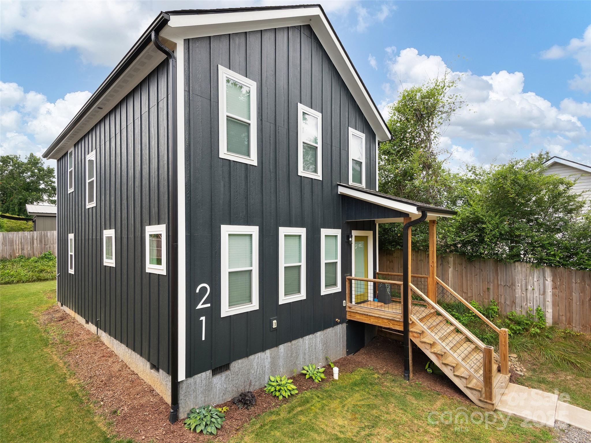 21 Busbee View Road Asheville, NC 28803 - Photo 2 of 22 Gallery Image 2