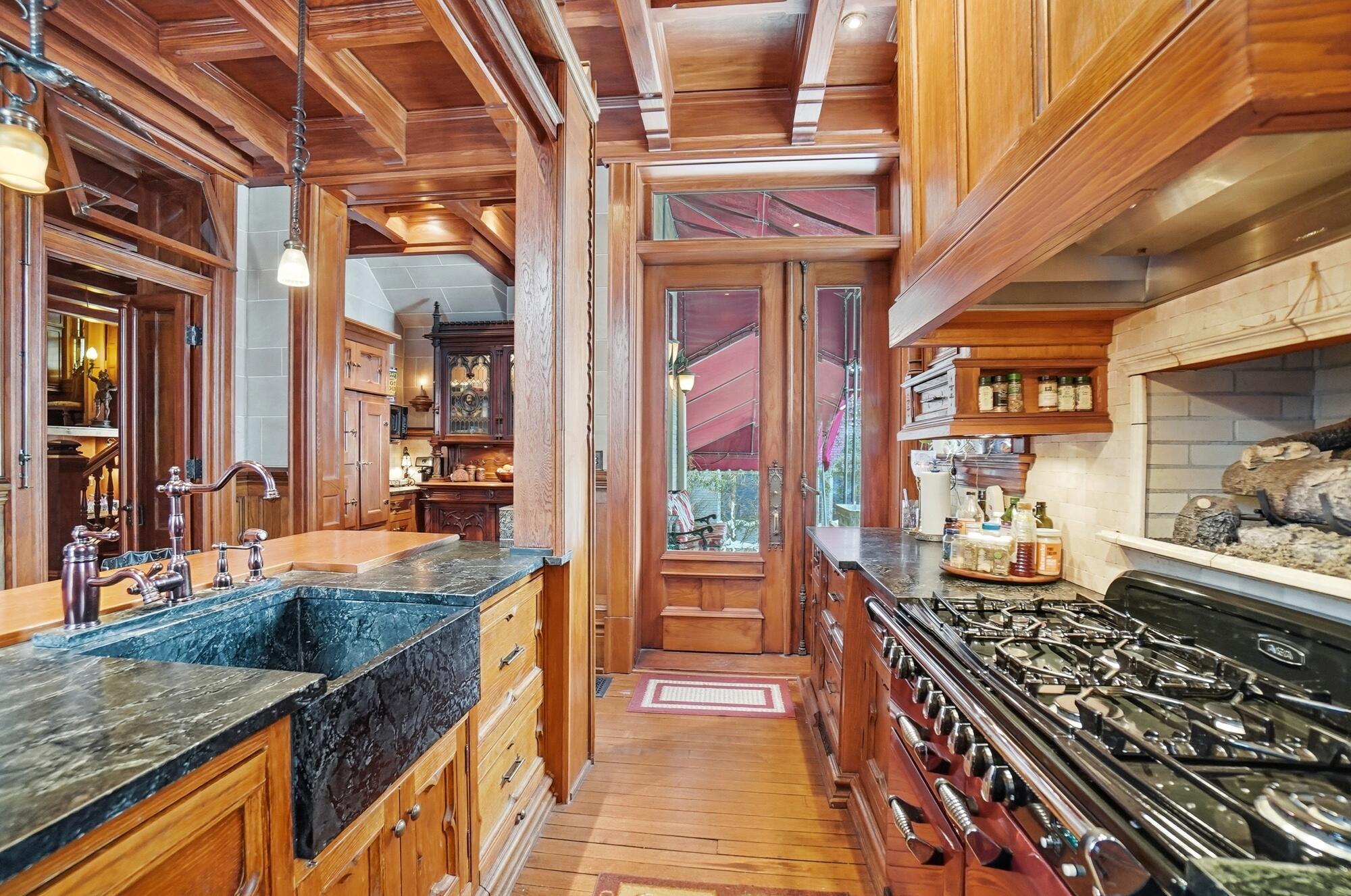 875 East Broad Street Columbus, OH 43205 - Photo 43 of 170 Kitchen