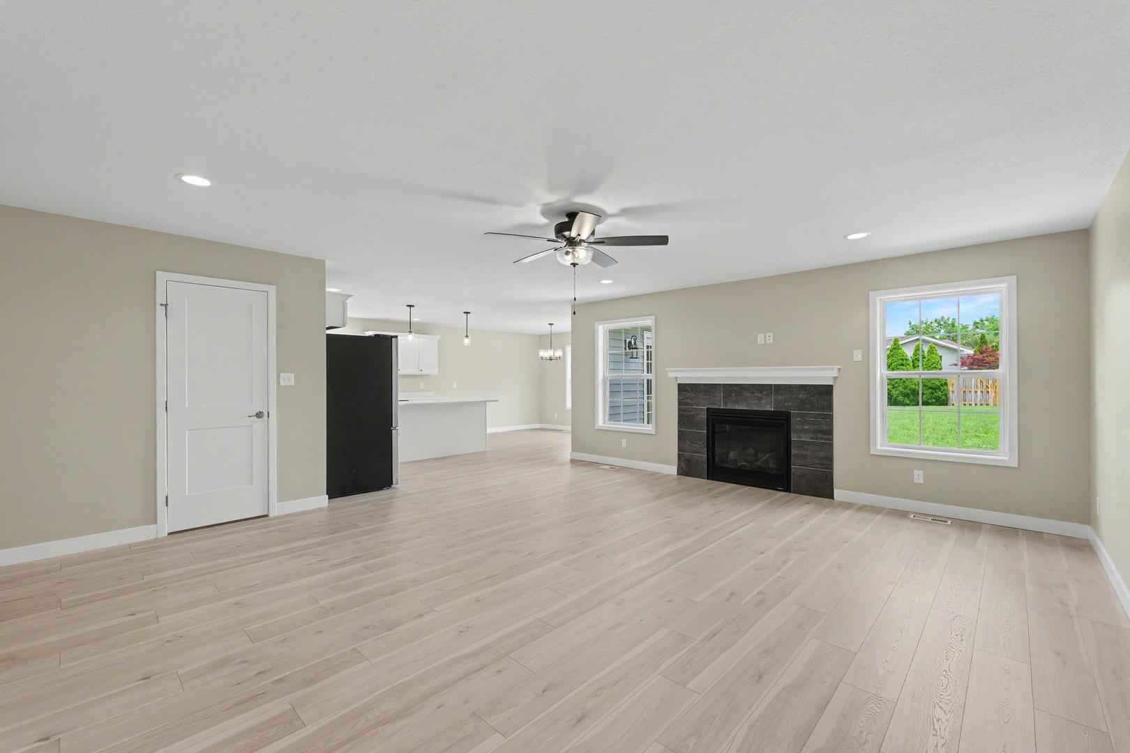 707 North Abbey Road Urbana, IL 61802 - Photo 5 of 31
