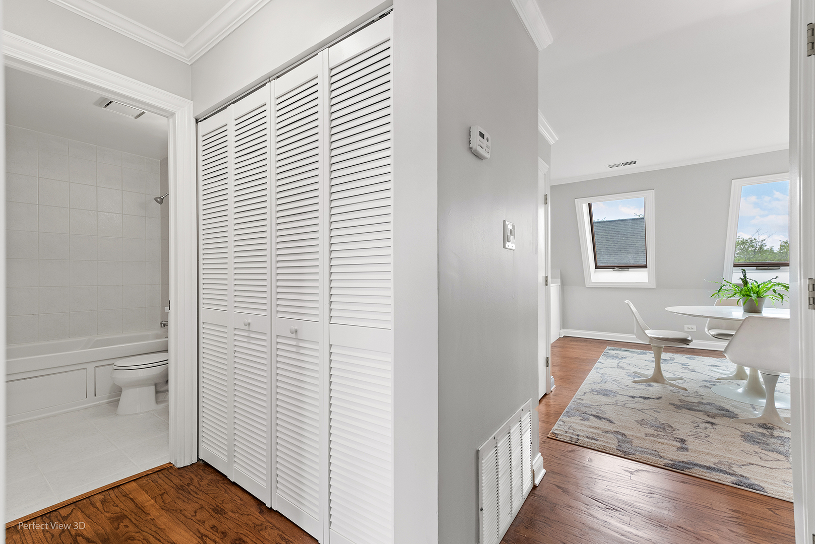 4938 South Drexel Boulevard, Unit 310 Chicago, IL 60615 - Photo 14 of 20 a bathroom with a sink and a large mirror