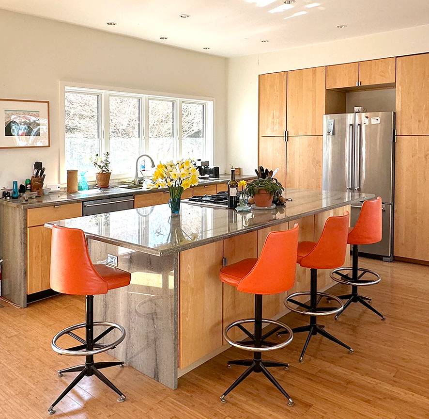 Undisclosed Address Water Mill, NY 11976 - Photo 4 of 12 a room with table chairs and windows