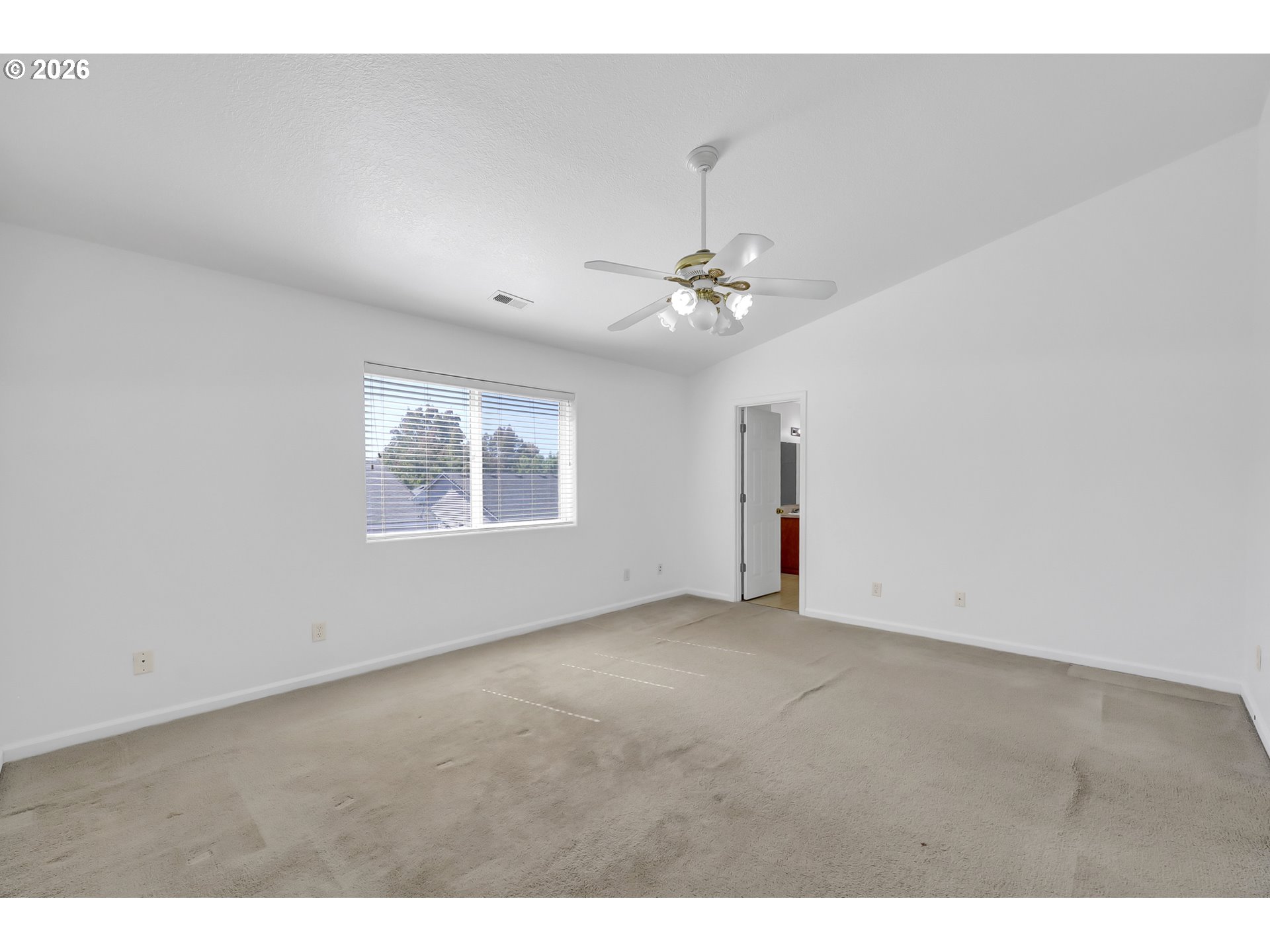 3906 Century Drive Eugene, OR 97402 - Photo 16 of 33