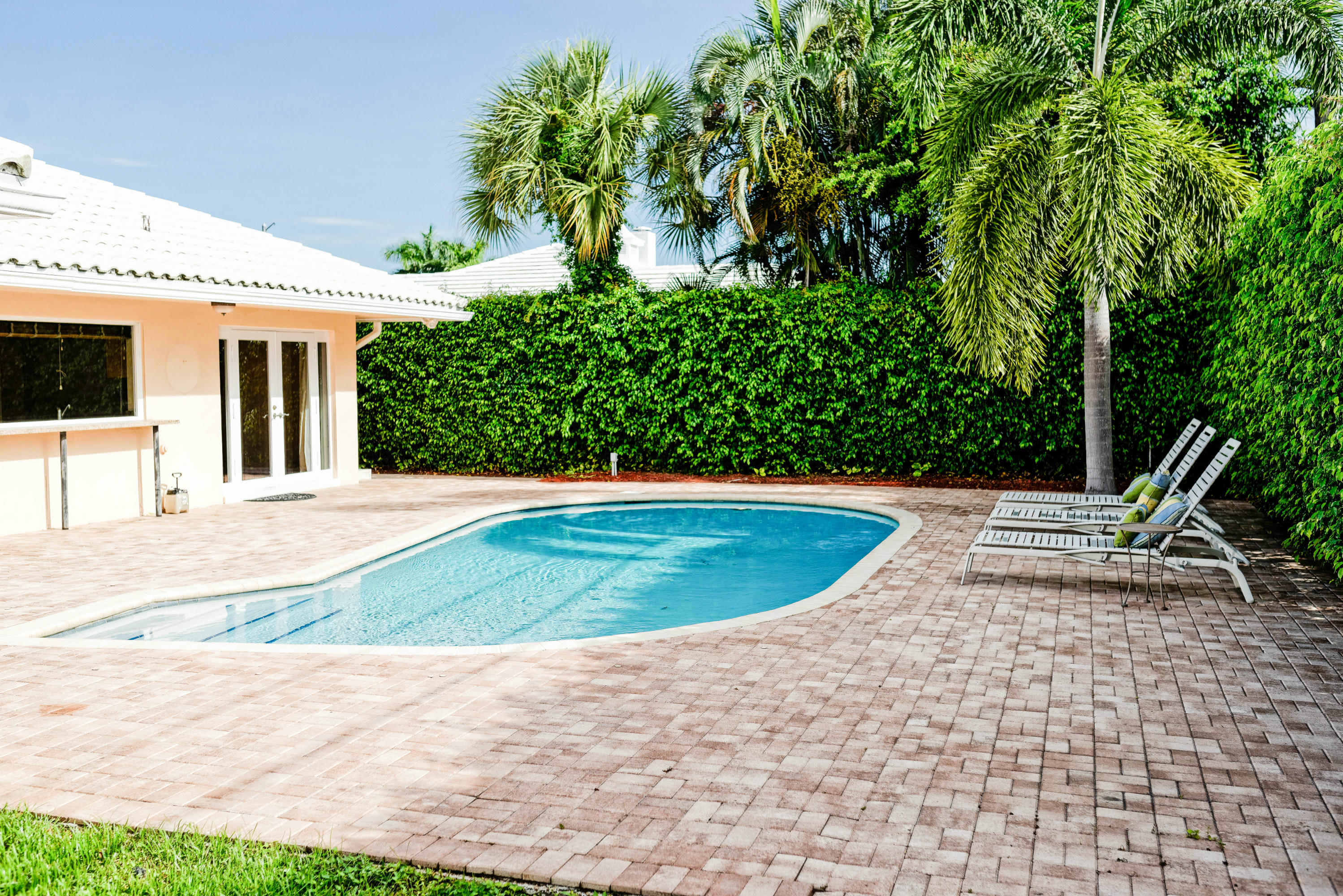 1266 Walnut Terrace Boca Raton, FL 33486 - Photo 38 of 44 pool area RTW_7116_DxO
