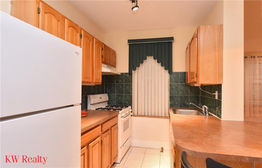 9615 Shore Road, Unit 1E Brooklyn, NY 11209 - Photo 9 of 13 Gallery Image 9