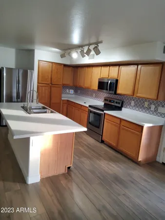$2,695 | 5227 West Desert Lane, Laveen, AZ 85339