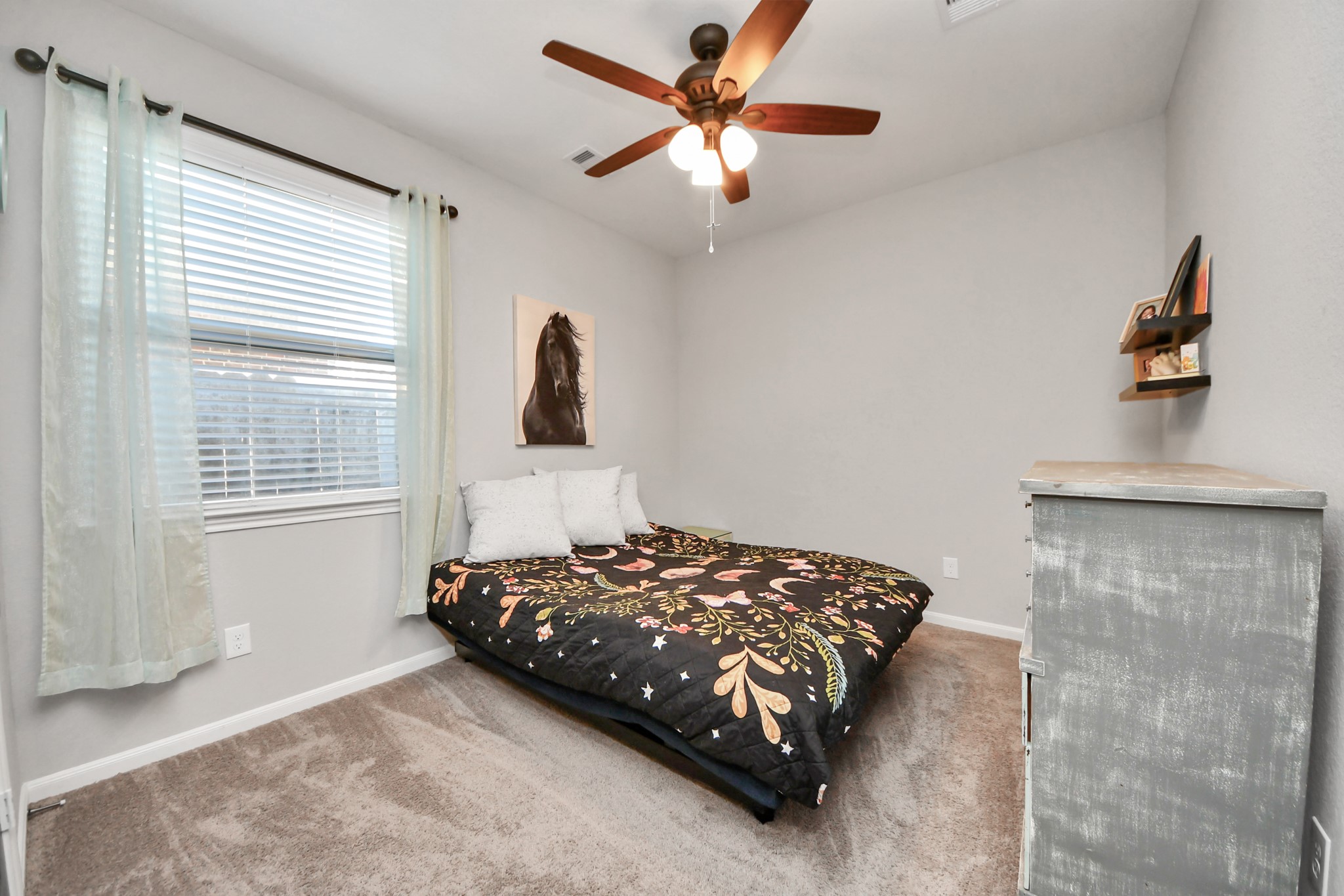 409 Billingsgate Chase, Unit CHASE Conroe, TX 77304 - Photo 28 of 45 Third bedroom downstairs