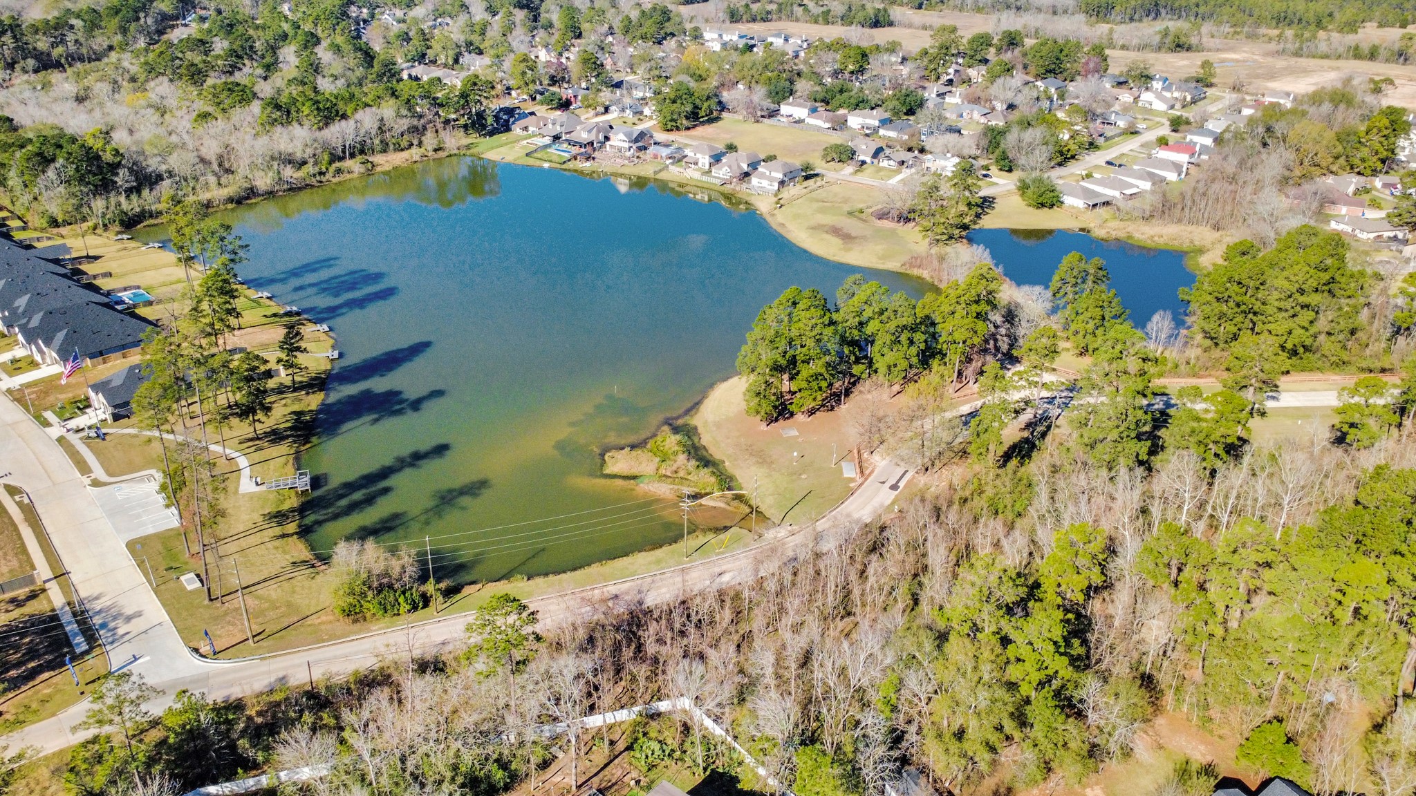 409 Billingsgate Chase, Unit CHASE Conroe, TX 77304 - Photo 42 of 45 Ariel photo of lake to enjoy fishing