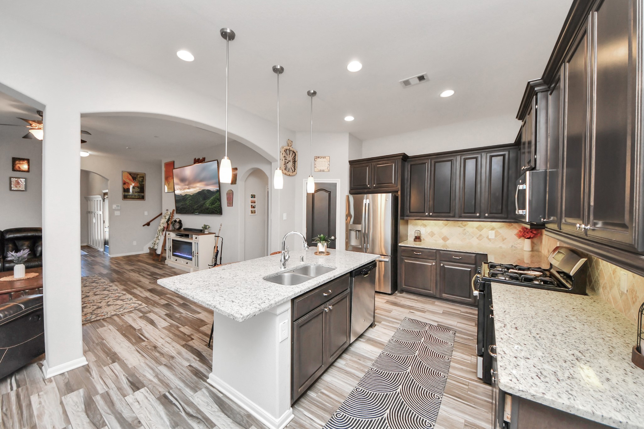 409 Billingsgate Chase, Unit CHASE Conroe, TX 77304 - Photo 9 of 45