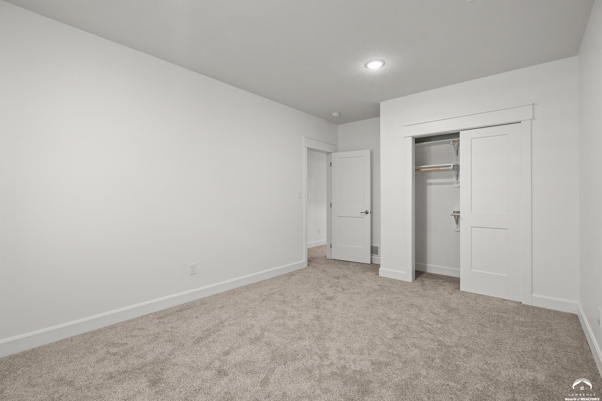5511 Southwest Timber Ridge Lane Topeka, KS 66610 - Photo 35 of 50