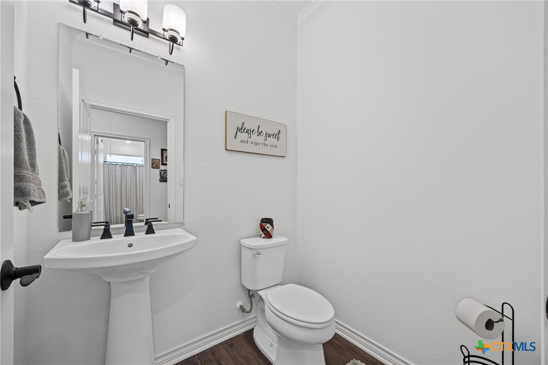 240 Oil Field Road Lockhart, TX 78644 - Photo 19 of 32