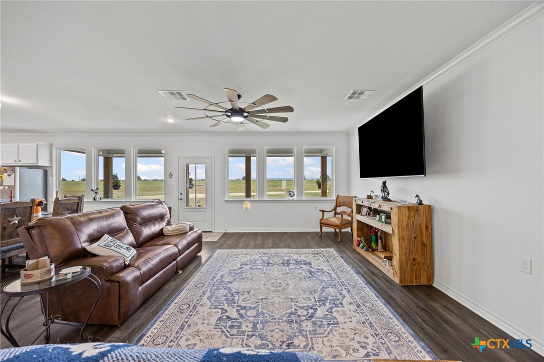 240 Oil Field Road Lockhart, TX 78644 - Photo 4 of 32