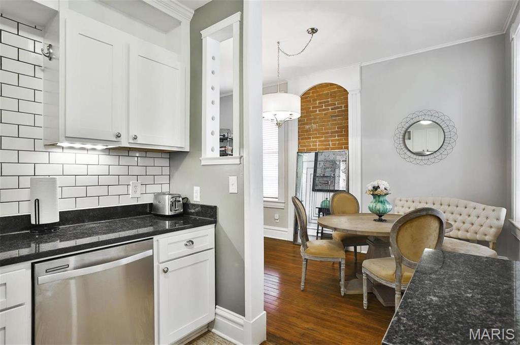 2018 Senate Street, Unit R St. Louis, MO 63118 - Photo 12 of 40