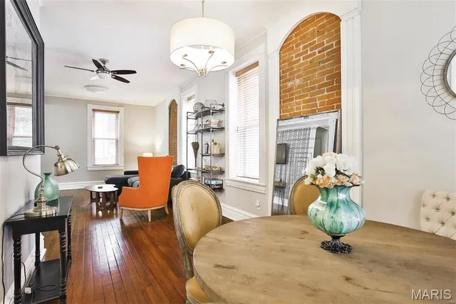 $1,850 | 2018 Senate Street, Unit R, St. Louis, MO 63118