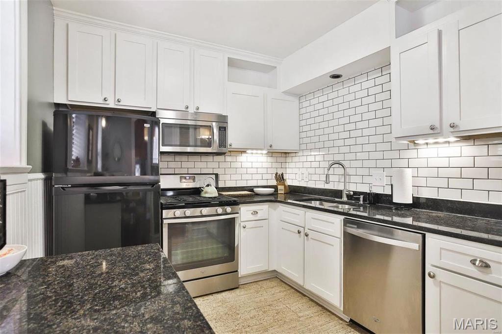 2018 Senate Street, Unit R St. Louis, MO 63118 - Photo 8 of 40