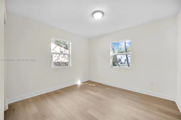 $3,200 | 299 Northwest 43rd Street, Unit ST, Miami, FL 33127