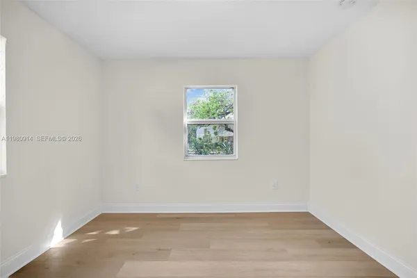 $3,200 | 299 Northwest 43rd Street, Unit ST, Miami, FL 33127