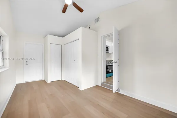 $3,200 | 299 Northwest 43rd Street, Unit ST, Miami, FL 33127