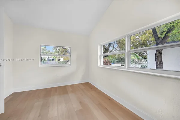 $3,200 | 299 Northwest 43rd Street, Unit ST, Miami, FL 33127