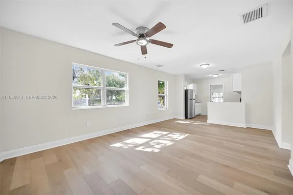 $3,200 | 299 Northwest 43rd Street, Unit ST, Miami, FL 33127