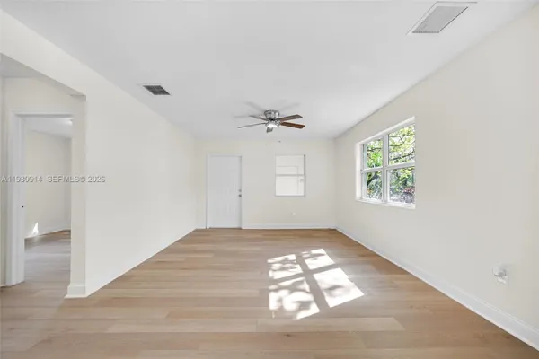 $3,200 | 299 Northwest 43rd Street, Unit ST, Miami, FL 33127