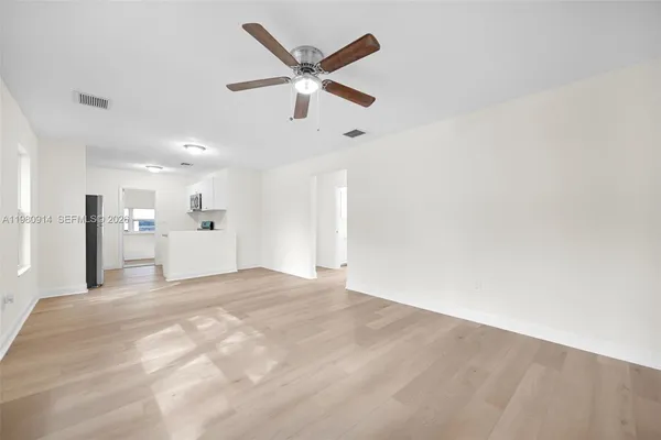 $3,200 | 299 Northwest 43rd Street, Unit ST, Miami, FL 33127