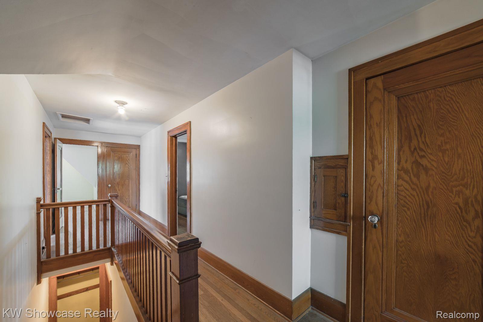 160 Cherokee Road Pontiac, MI 48341 - Photo 18 of 32 Gallery Image 18