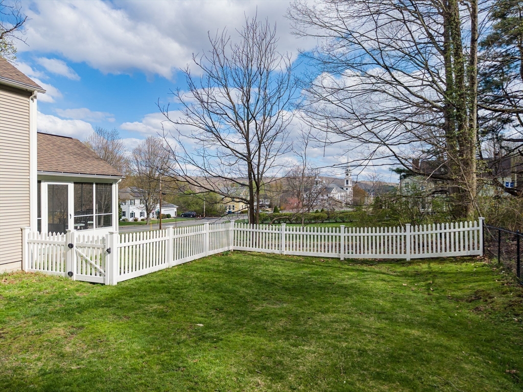 20 High Street Monson, MA 01057 - Photo 6 of 39