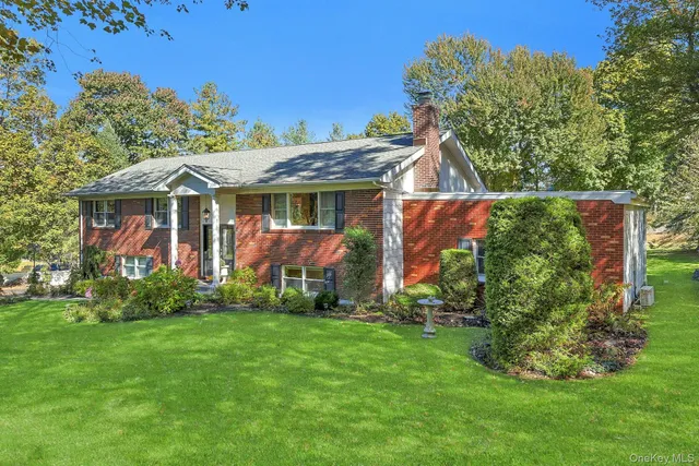 $1,299,000 | 1 Eunice Lane, Thornwood, NY 10594