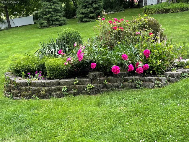 $1,299,000 | 1 Eunice Lane, Thornwood, NY 10594