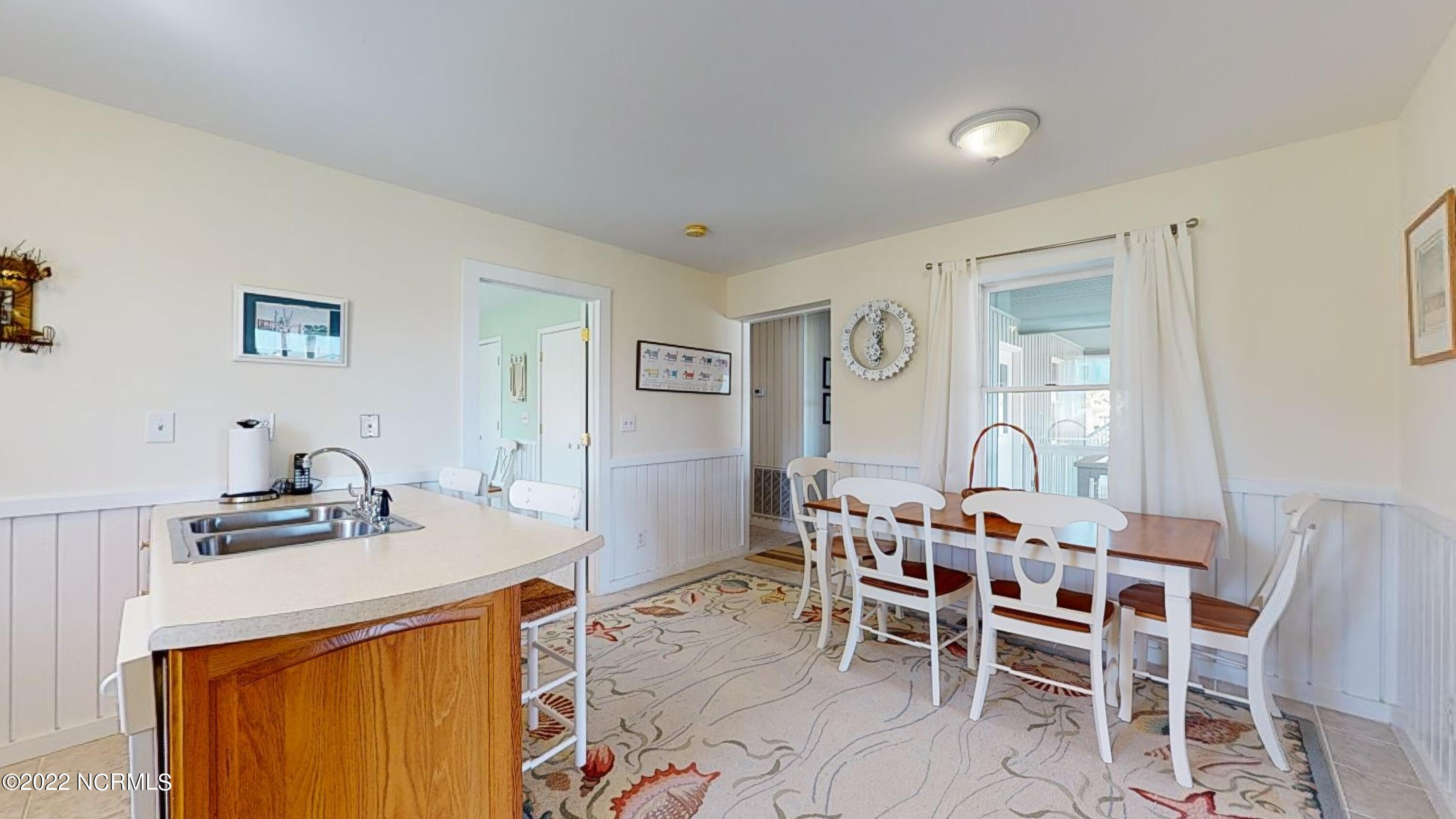213 Straits Haven Road Beaufort, NC 28516 - Photo 29 of 68 Second Dining Area