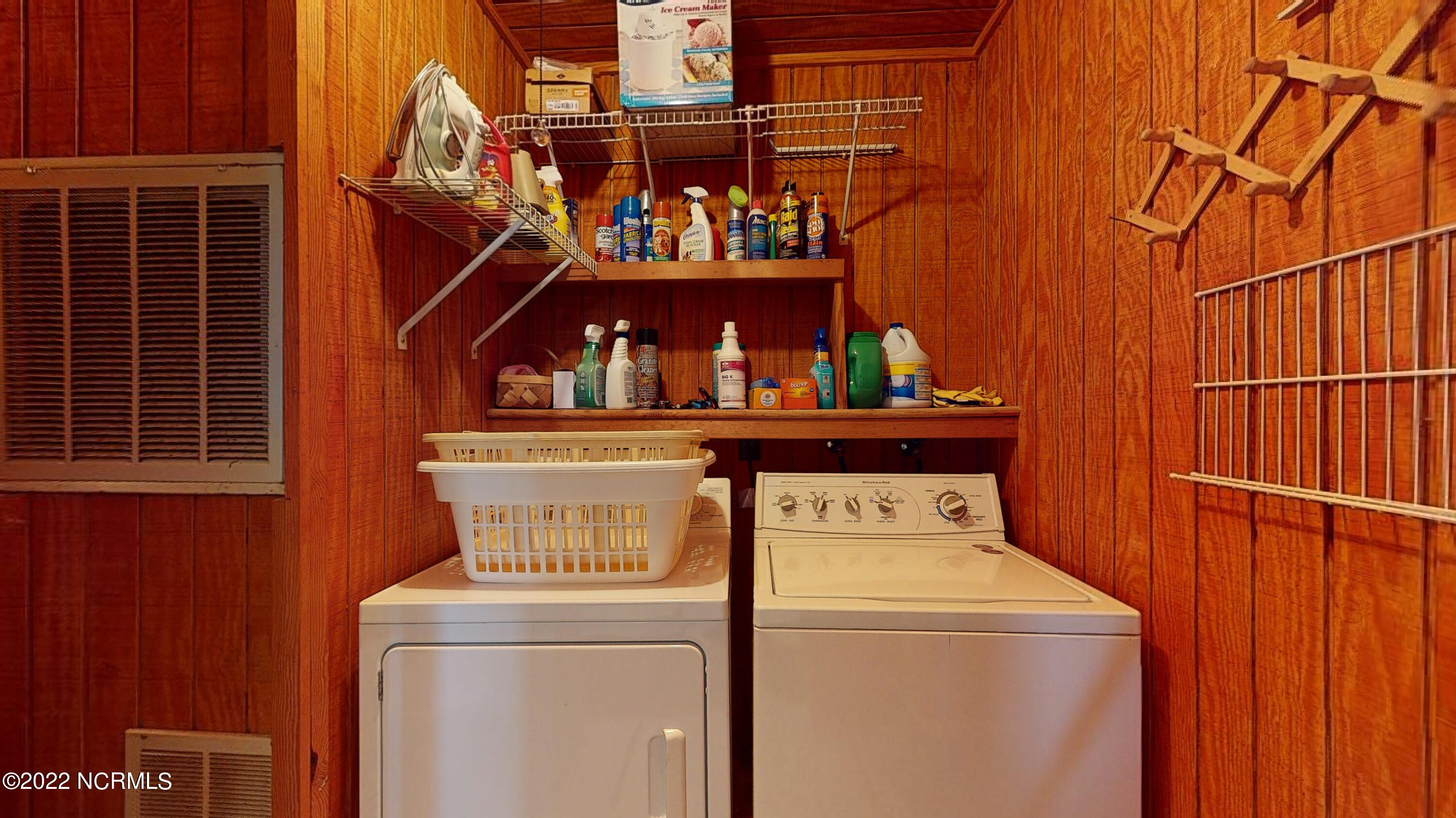213 Straits Haven Road Beaufort, NC 28516 - Photo 33 of 68 Laundry Room Ground Level