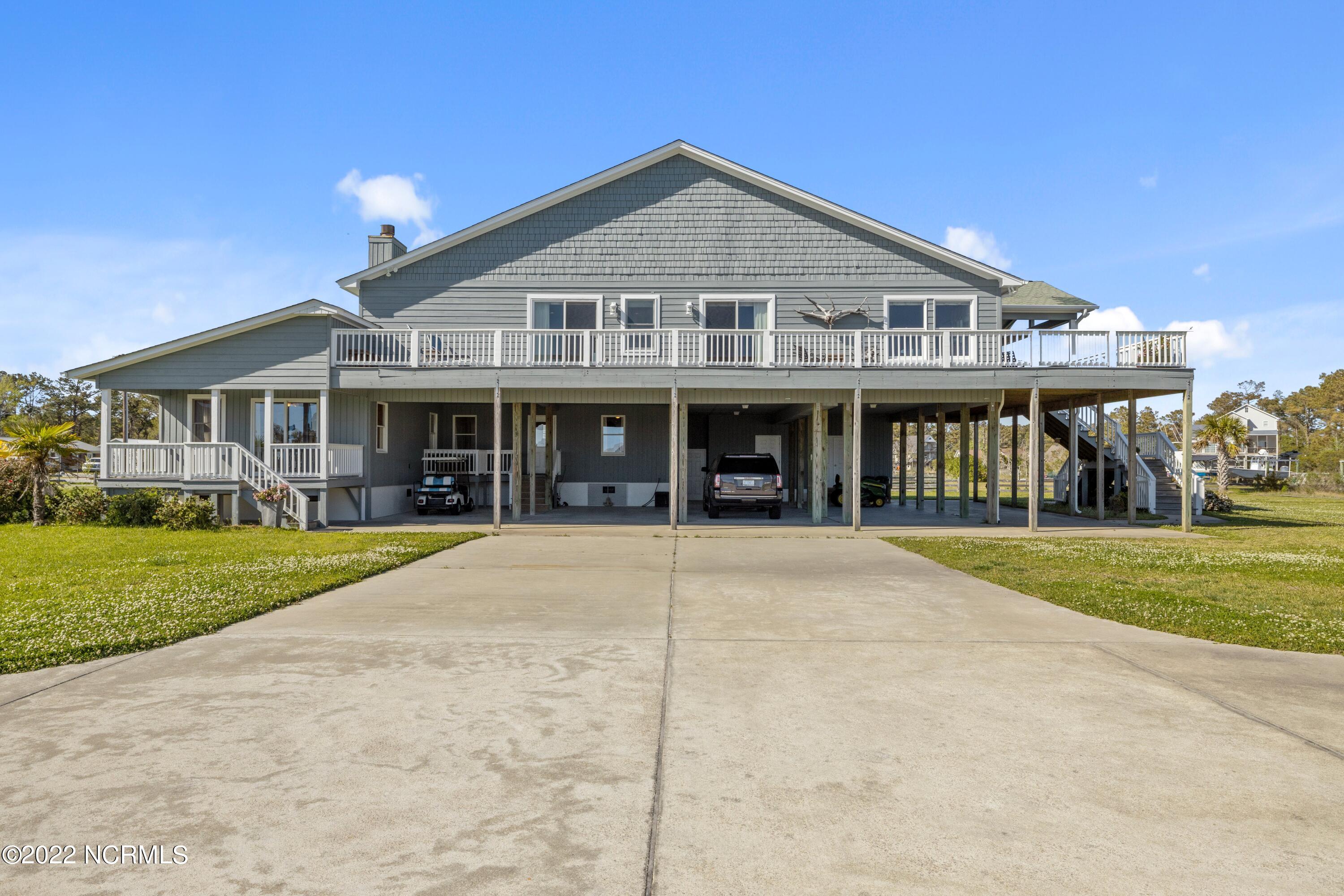 213 Straits Haven Road Beaufort, NC 28516 - Photo 7 of 68 Huge parking area