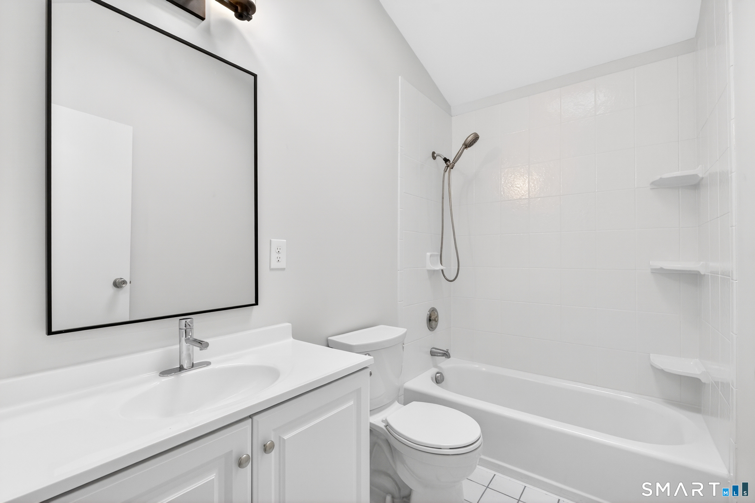 221 Meadows End Road Milford, CT 06460 - Photo 24 of 30
