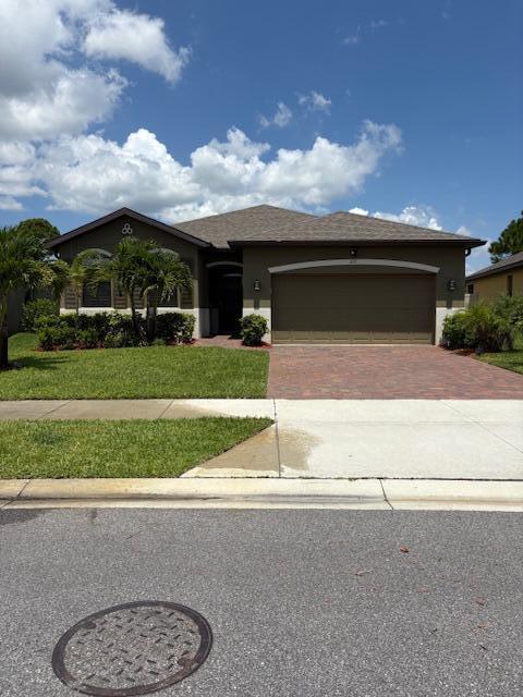 571 Old Country Rd S East Palm Bay, FL 32909 - Photo 30 of 37 a view of a terrace
