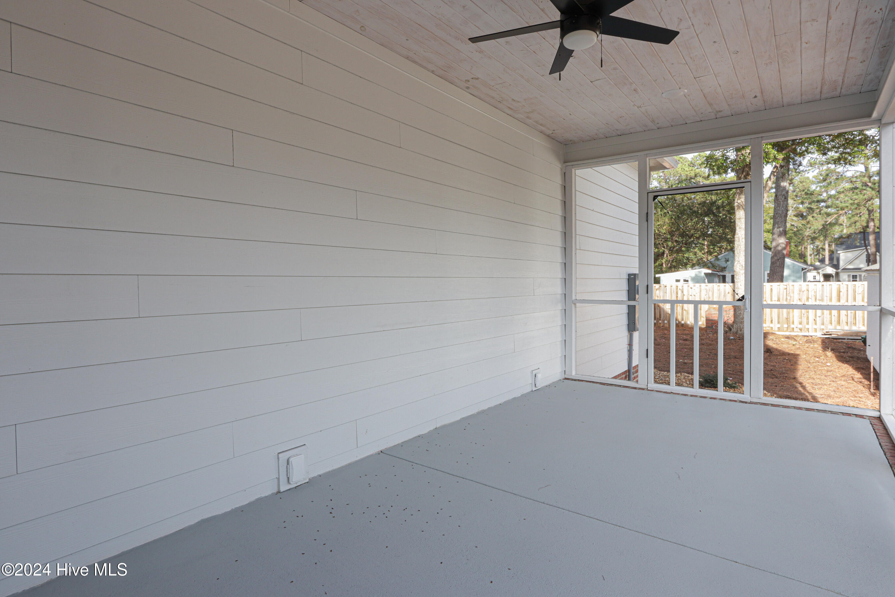 30 Medlin Road Pinehurst, NC 28374 - Photo 14 of 43 IMG_3105