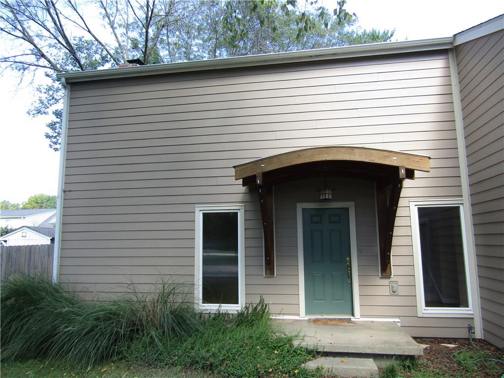 1110 Rocky Ford Road Columbus, IN 47203 - Photo 2 of 16 Gallery Image 2