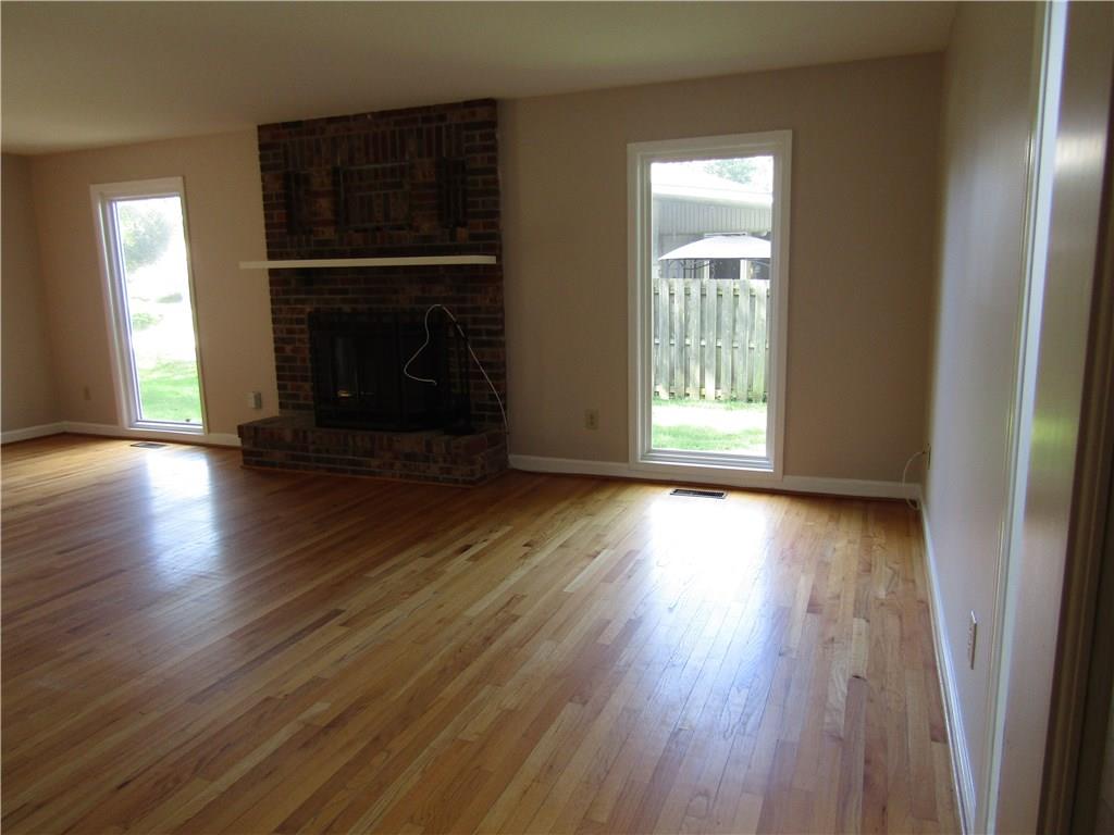 1110 Rocky Ford Road Columbus, IN 47203 - Photo 6 of 16 Gallery Image 6