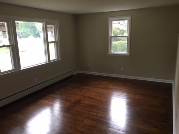 124 Cherokee Drive Springfield, MA 01109 - Photo 11 of 16 Gallery Image 11