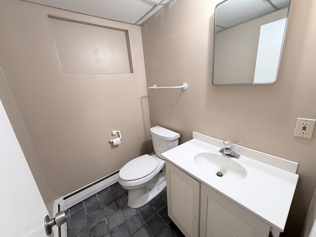 40 Bakers Hill Road Weston, MA 02493 - Photo 14 of 22