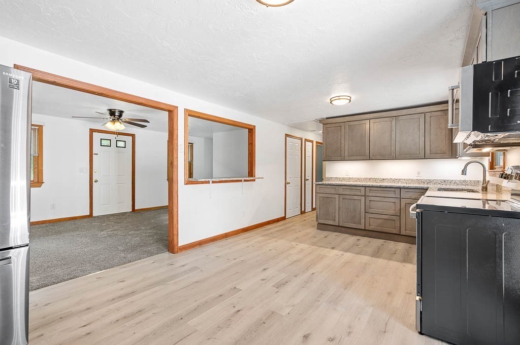 129 Corbin Road Dudley, MA 01571 - Photo 6 of 26 Gallery Image 6