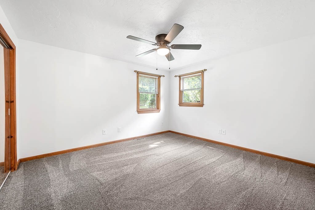 129 Corbin Road Dudley, MA 01571 - Photo 8 of 26 Gallery Image 8