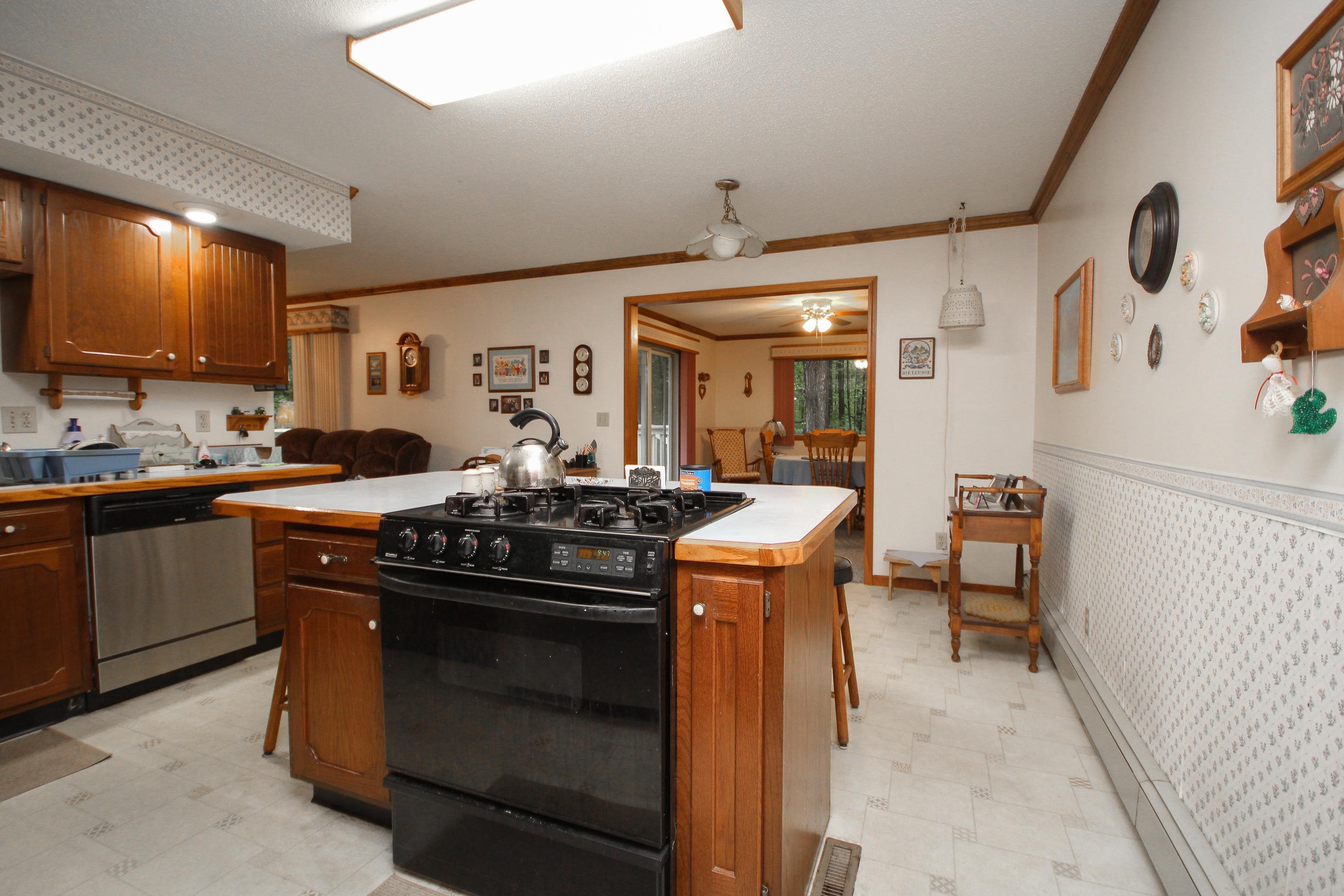 3380 South Genuine Road Mount Pleasant, MI 48858 - Photo 10 of 46 1902521-9.JPG