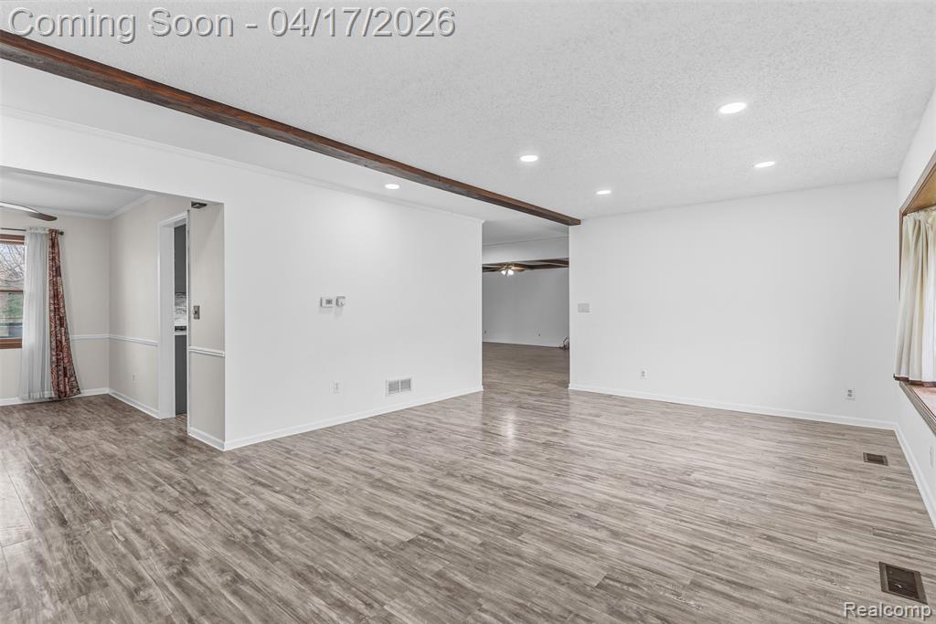 3432 South State Road Davison, MI 48423 - Photo 8 of 58
