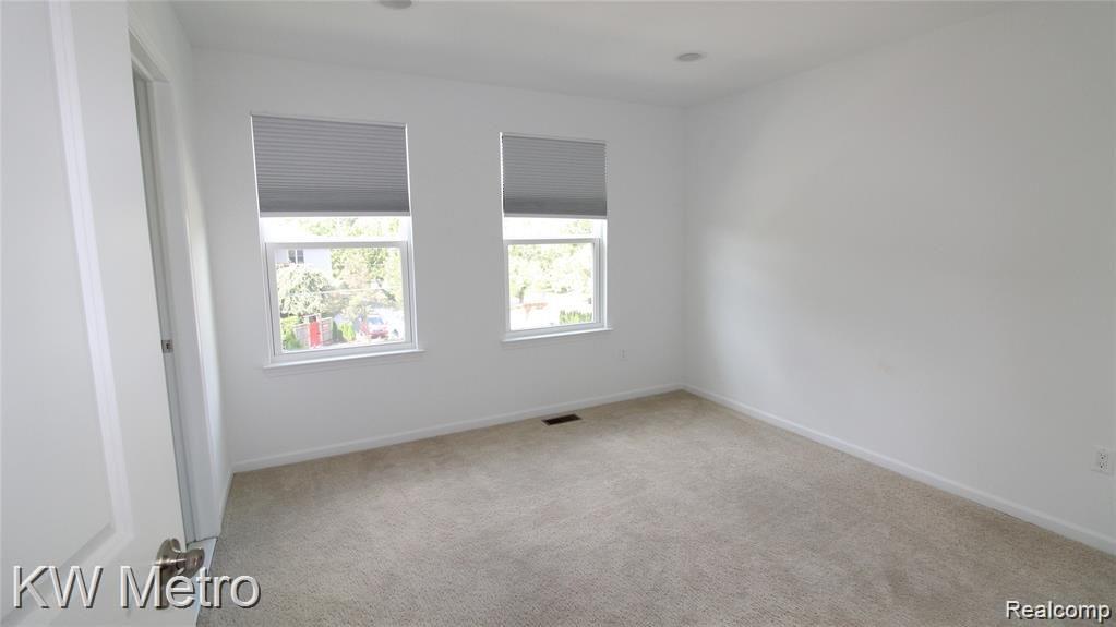 3546 Rochester Road Royal Oak, MI 48073 - Photo 15 of 22